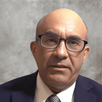 Dr William Otero